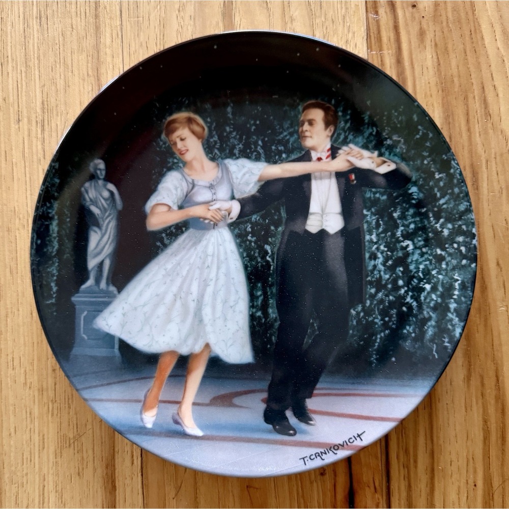 Sound Of Music‎ Collector's Plate By Edwin M. Knowles Original Box w/Certificate